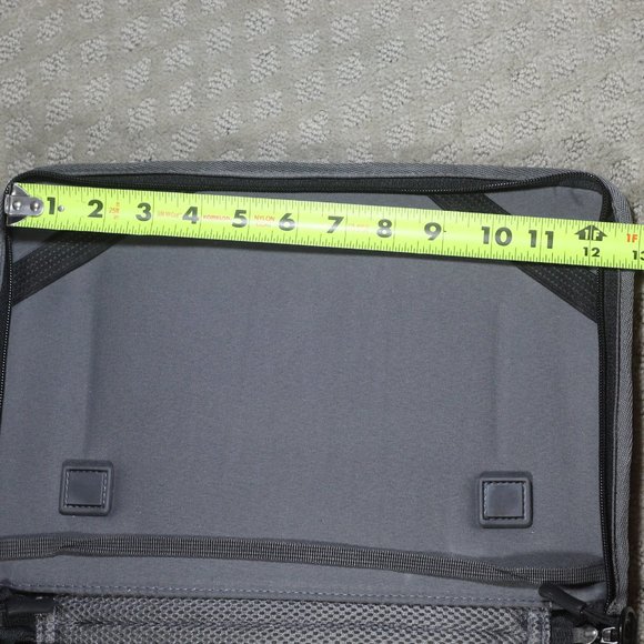 MAXCases Carrying Case (Sleeve) for 11" Notebook - LIKE NEW - Picture 7 of 9